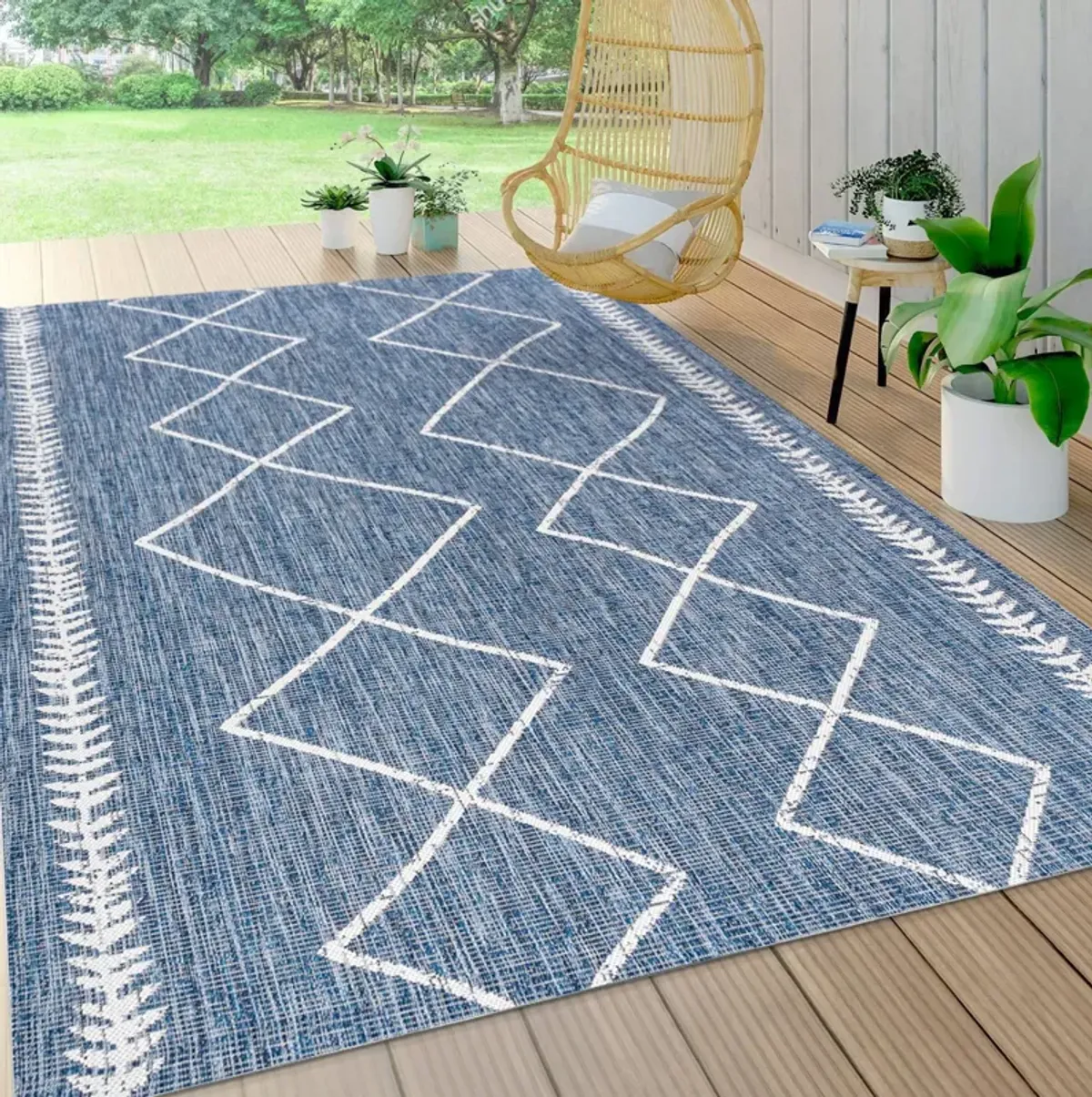 Derya Tribal Diamond Trellis Indoor/Outdoor Area Rug