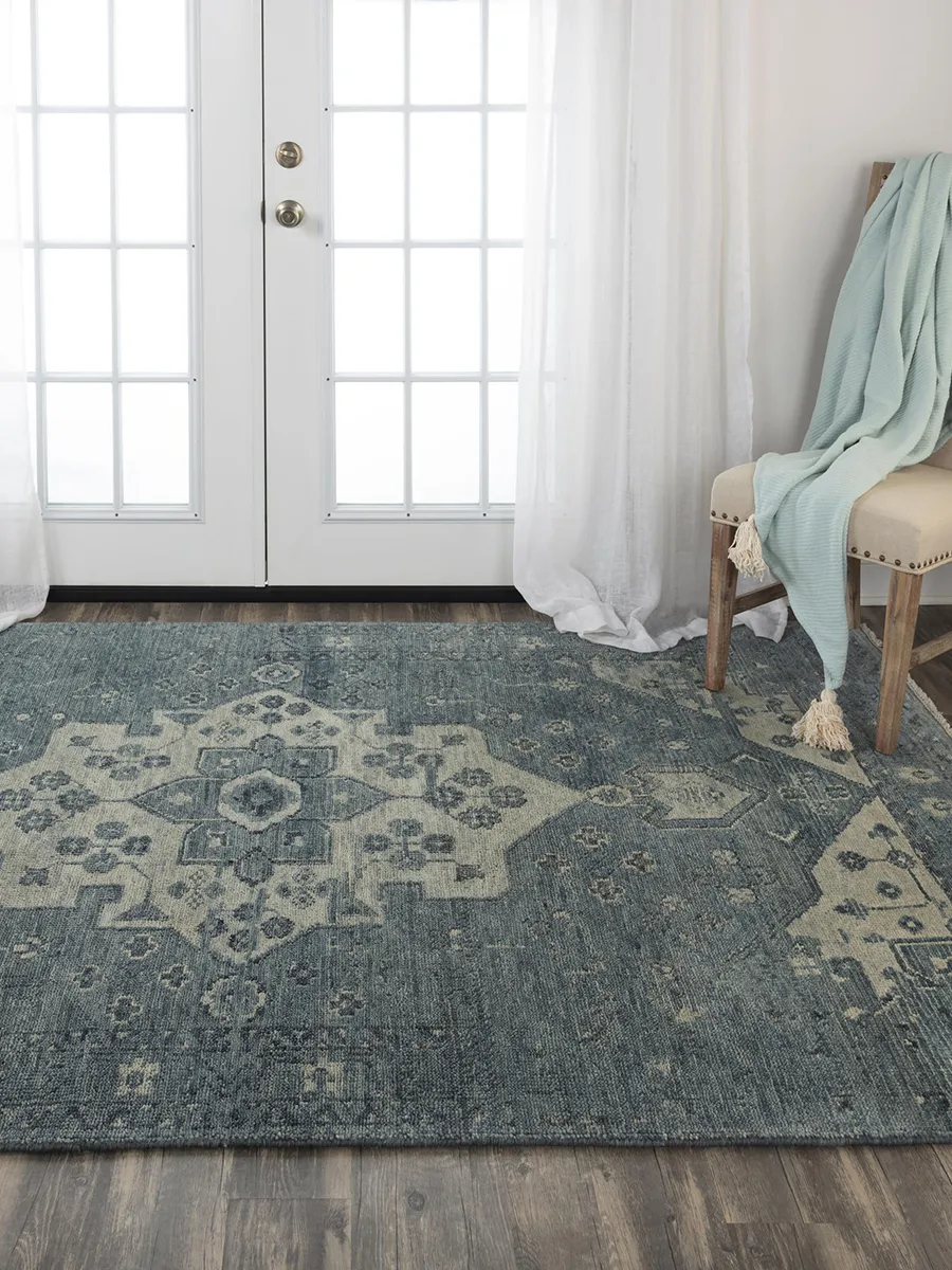 Belmont BMT990 2' x 3' Rug