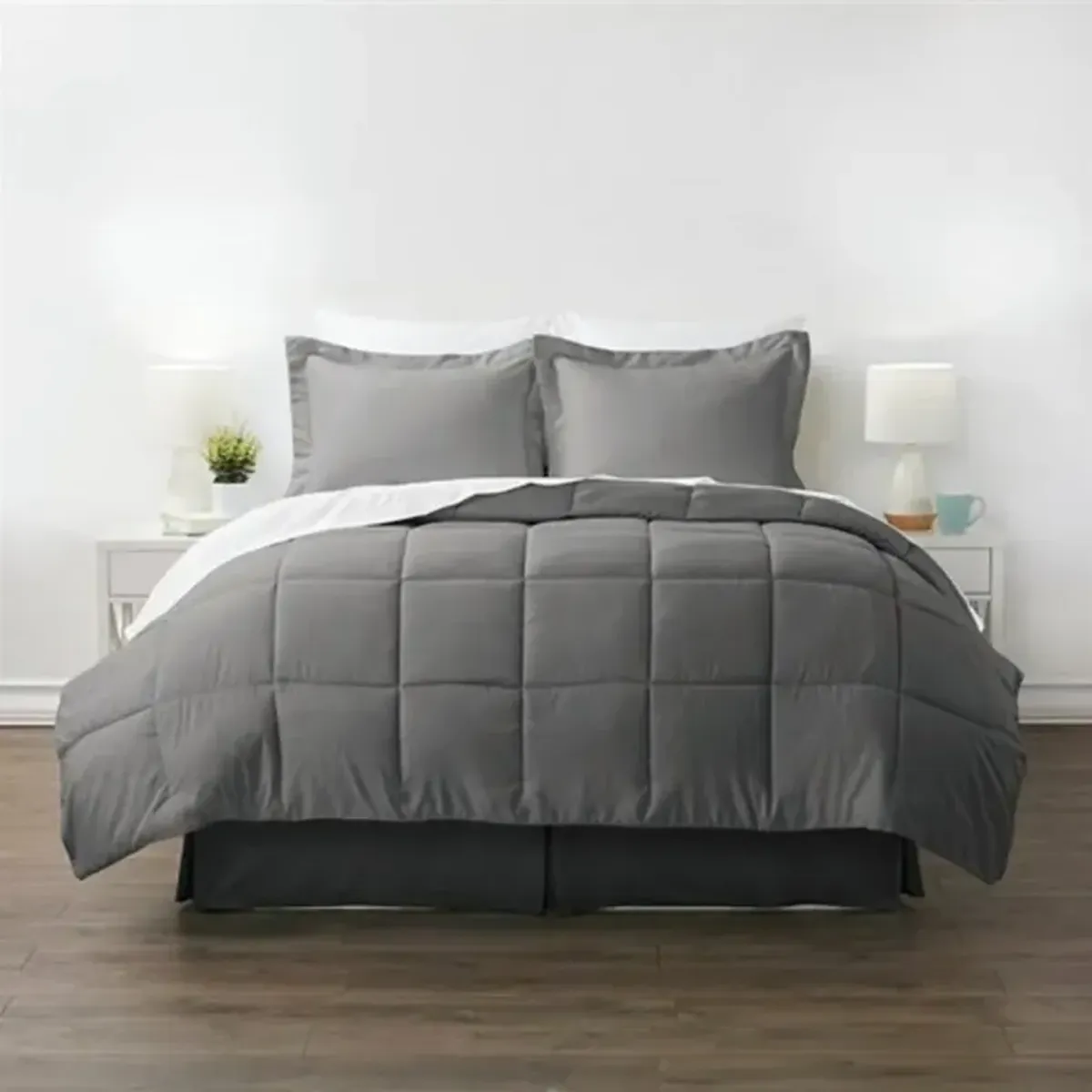 8-Piece Microfiber Bedding Set – Reversible Comforter with Sheets and Pillow Shams