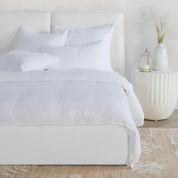 Cardiff White Queen Duvet
