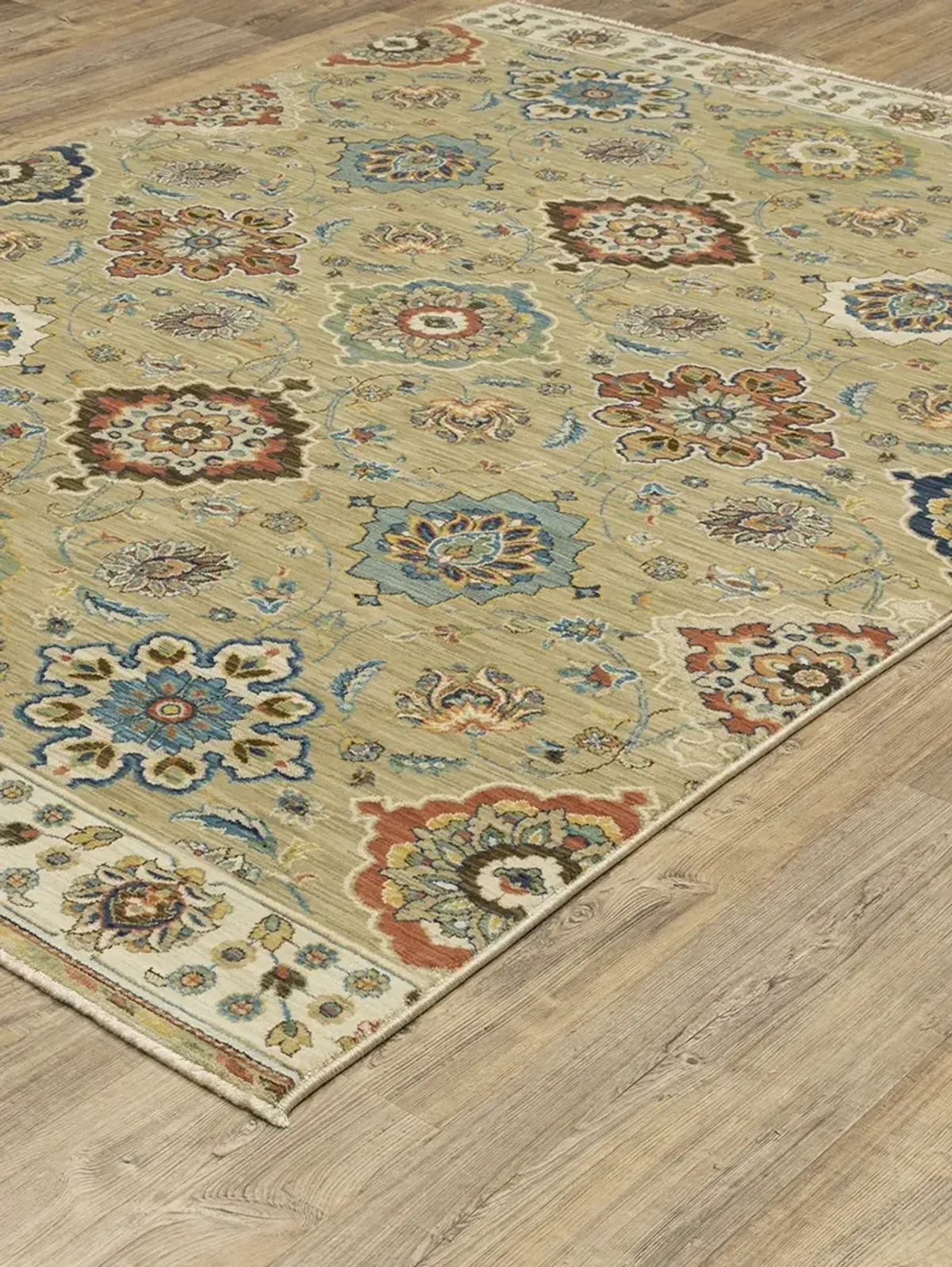 Francesca 5'3" x 7'6" Beige Rug