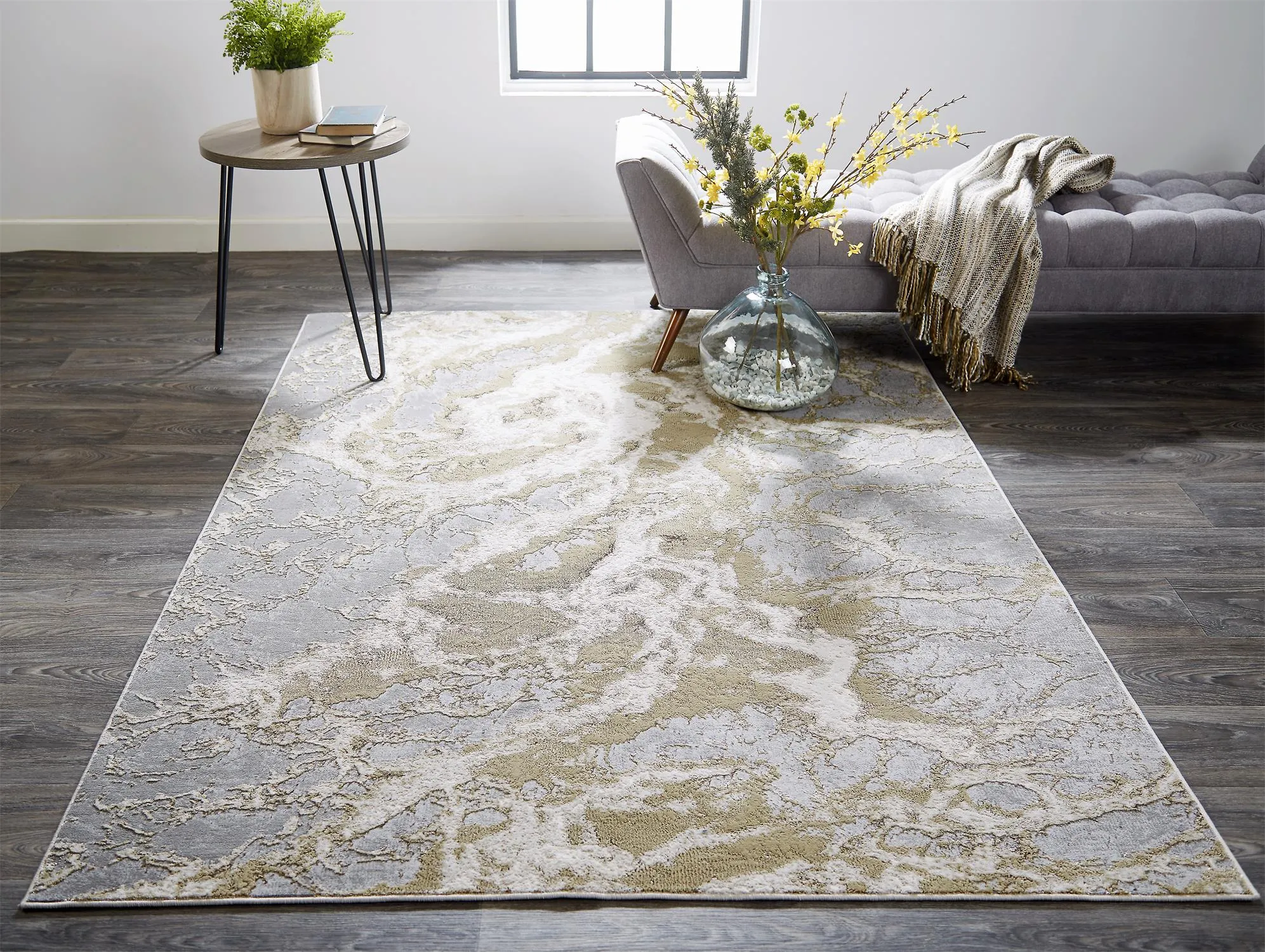 Aura 3563F Ivory/Silver/Gold 6'7" x 9'6" Rug