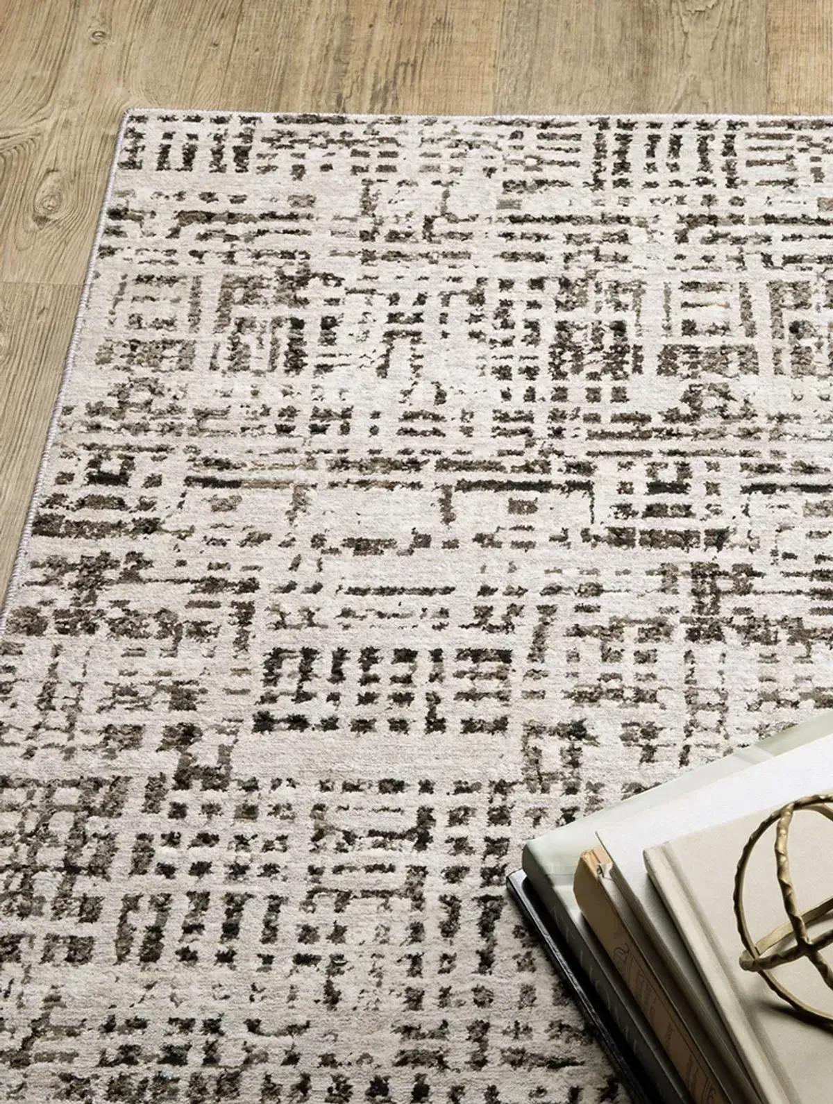 Nebulous 3'3" x 5' Abstract Ivory Rug