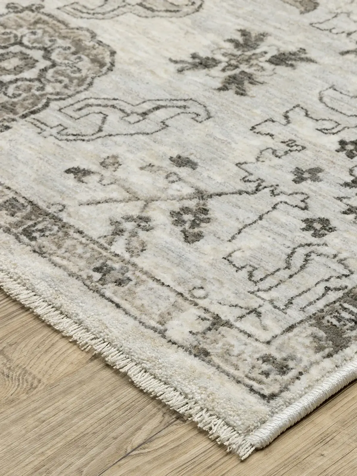 Chamberlain 3'3" x 5' Ivory Rug