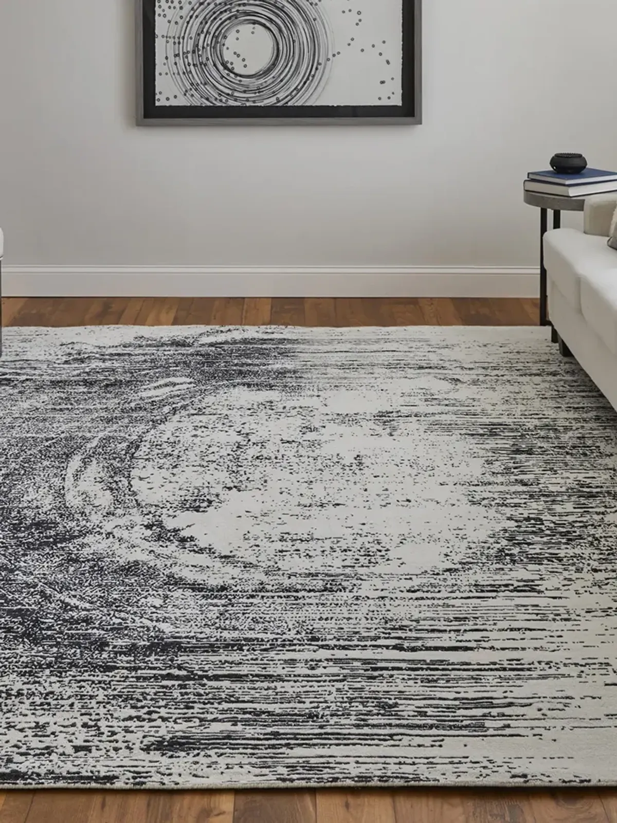 Coda 8928F 8' x 10' Black/White Rug