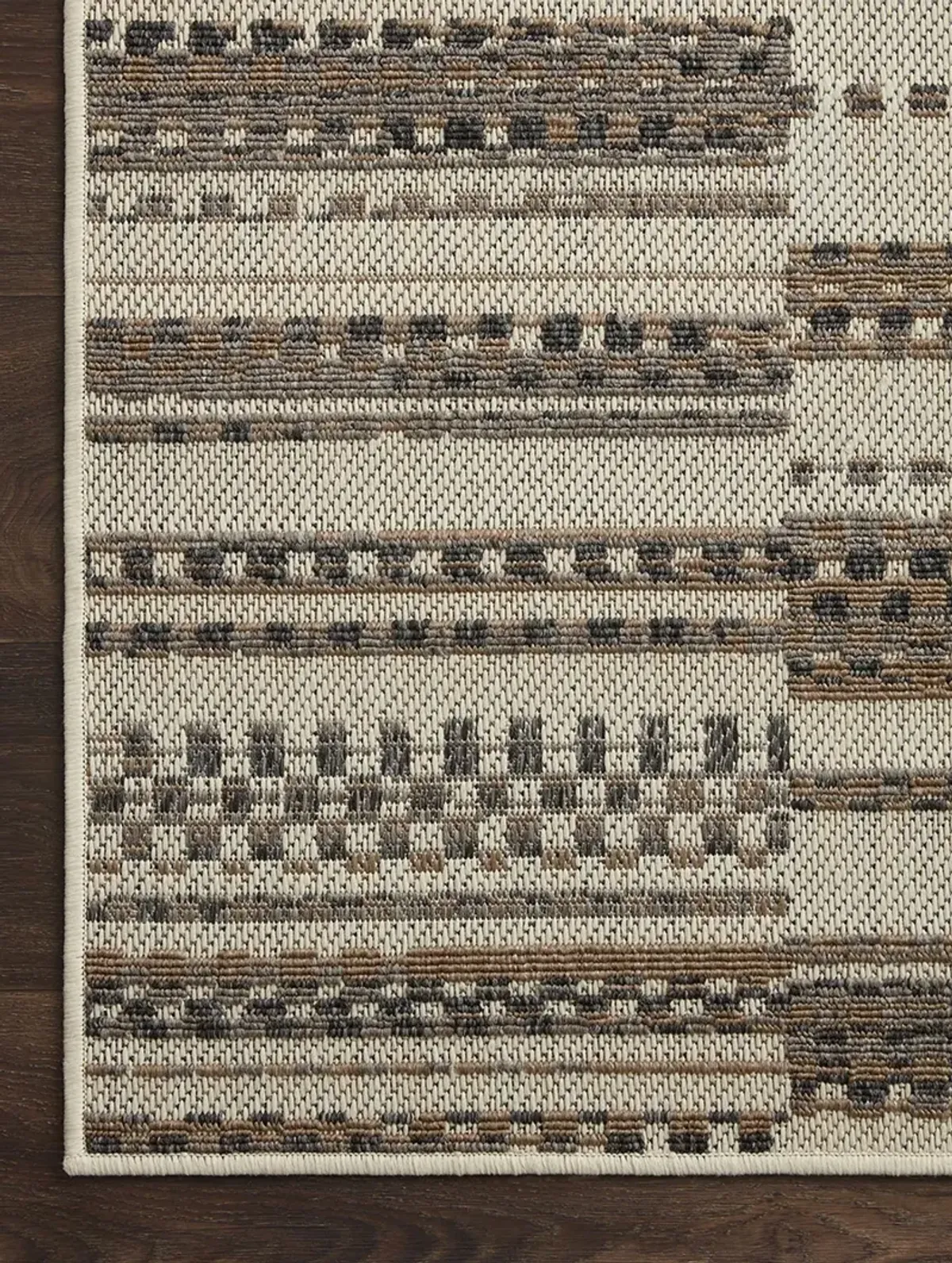 Rainier RAI08 Ivory/Taupe 5'3" x 7'7" Rug