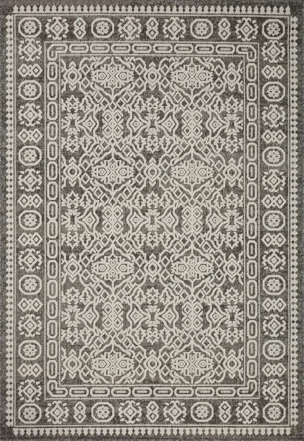 Rainier RAI02 5'3" x 7'7" Rug