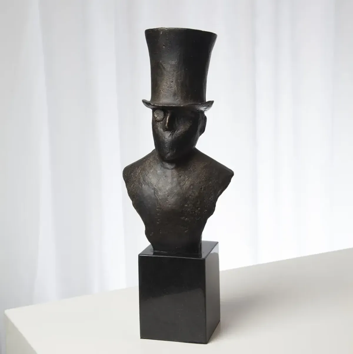 Top Hat Sculpture