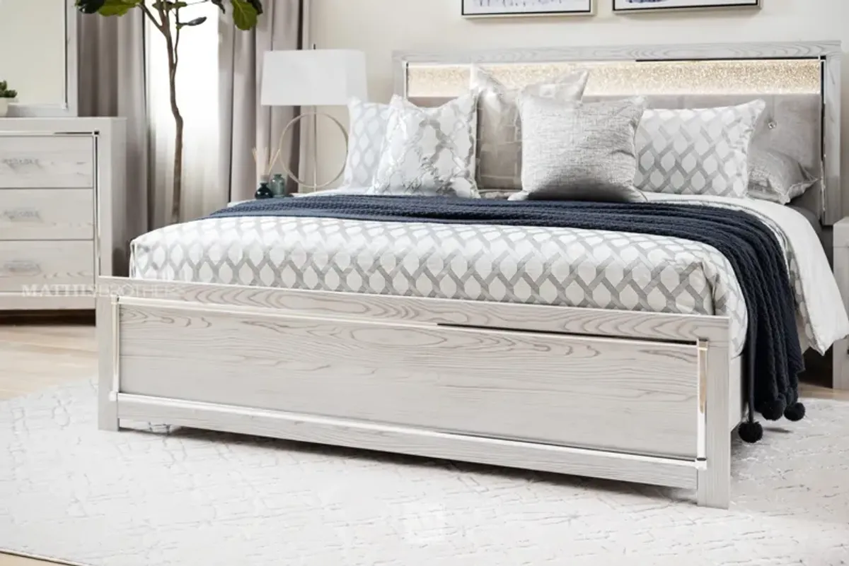 Altyra Queen Panel Bed