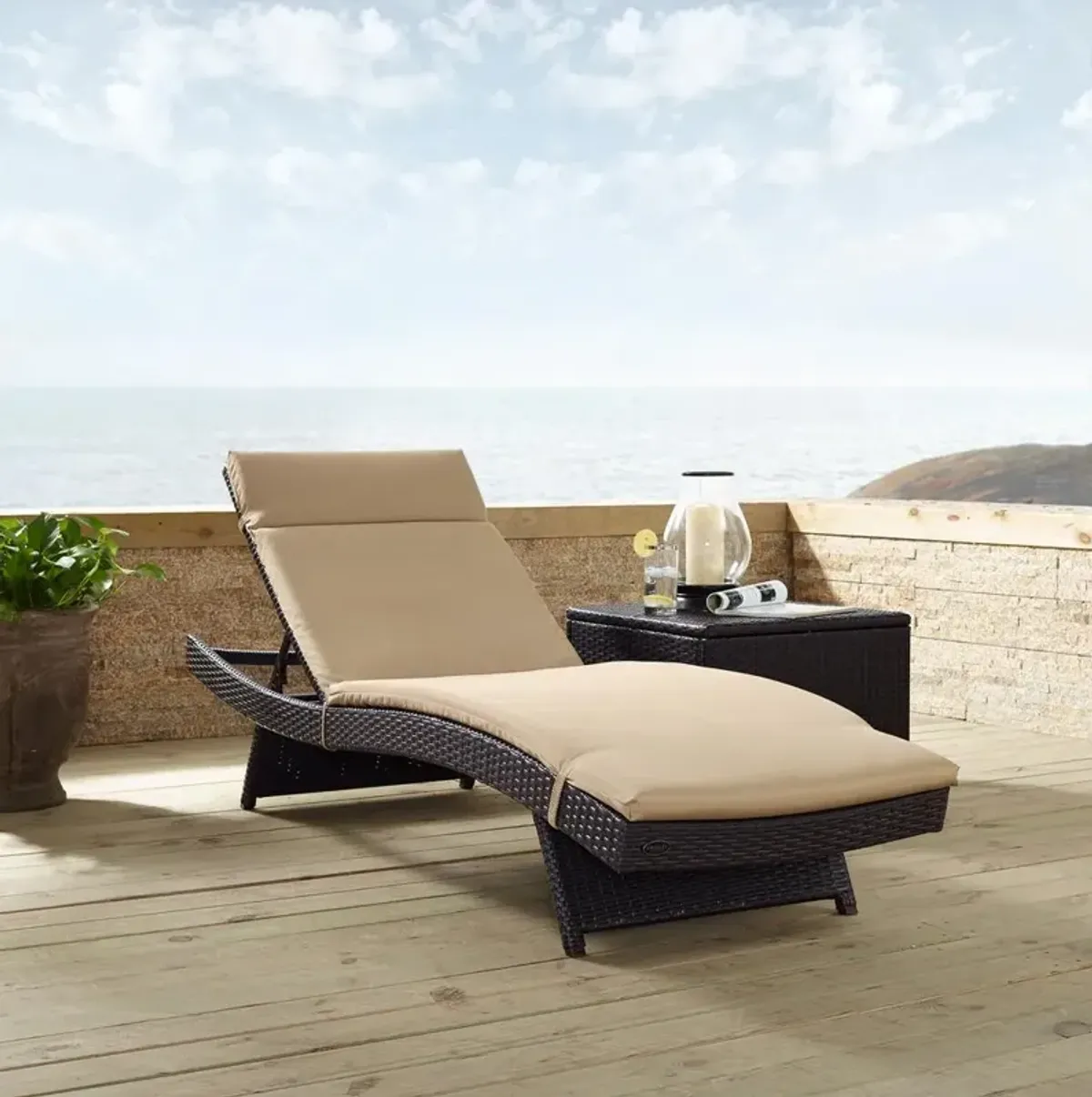 Crosley Furniture Biscayne Outdoor Wicker Chaise Lounge Mocha/Brown