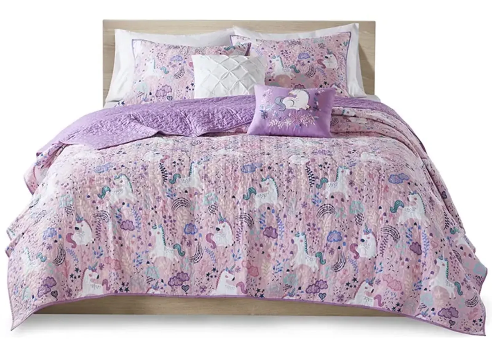 Gracie Mills Glenda 4-Peice Unicorn Reversible Cotton Quilt Set with coordinating Throw Pillows