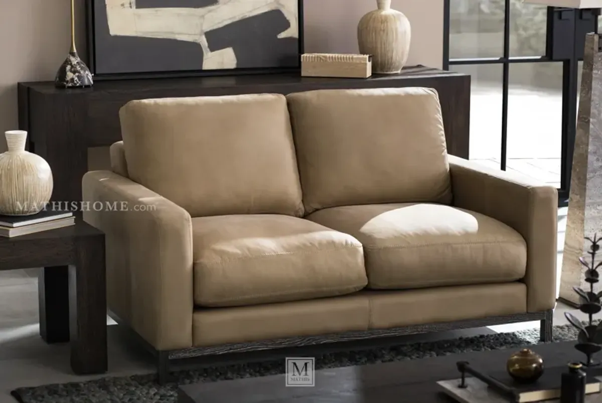 Hollywood II Loveseat