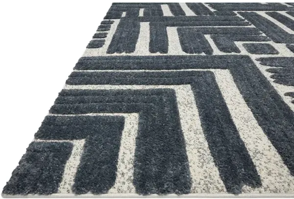 Hagen HAG05 2'7" x 10'10" Rug