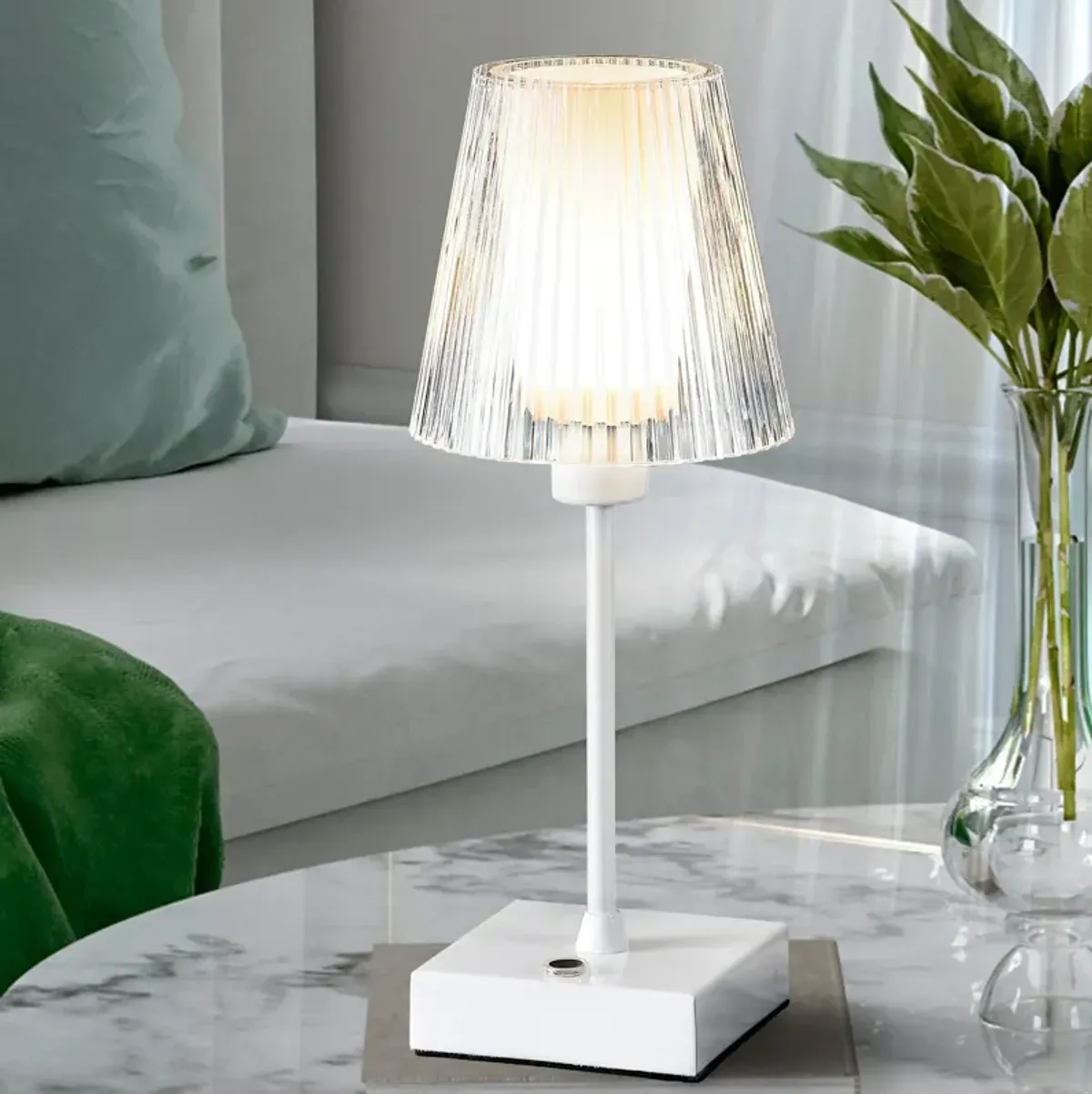 Oscar Modern Industrial Rechargeablecordless Iron/Acrylic Integrated LED Table Lamp with Ribbed S