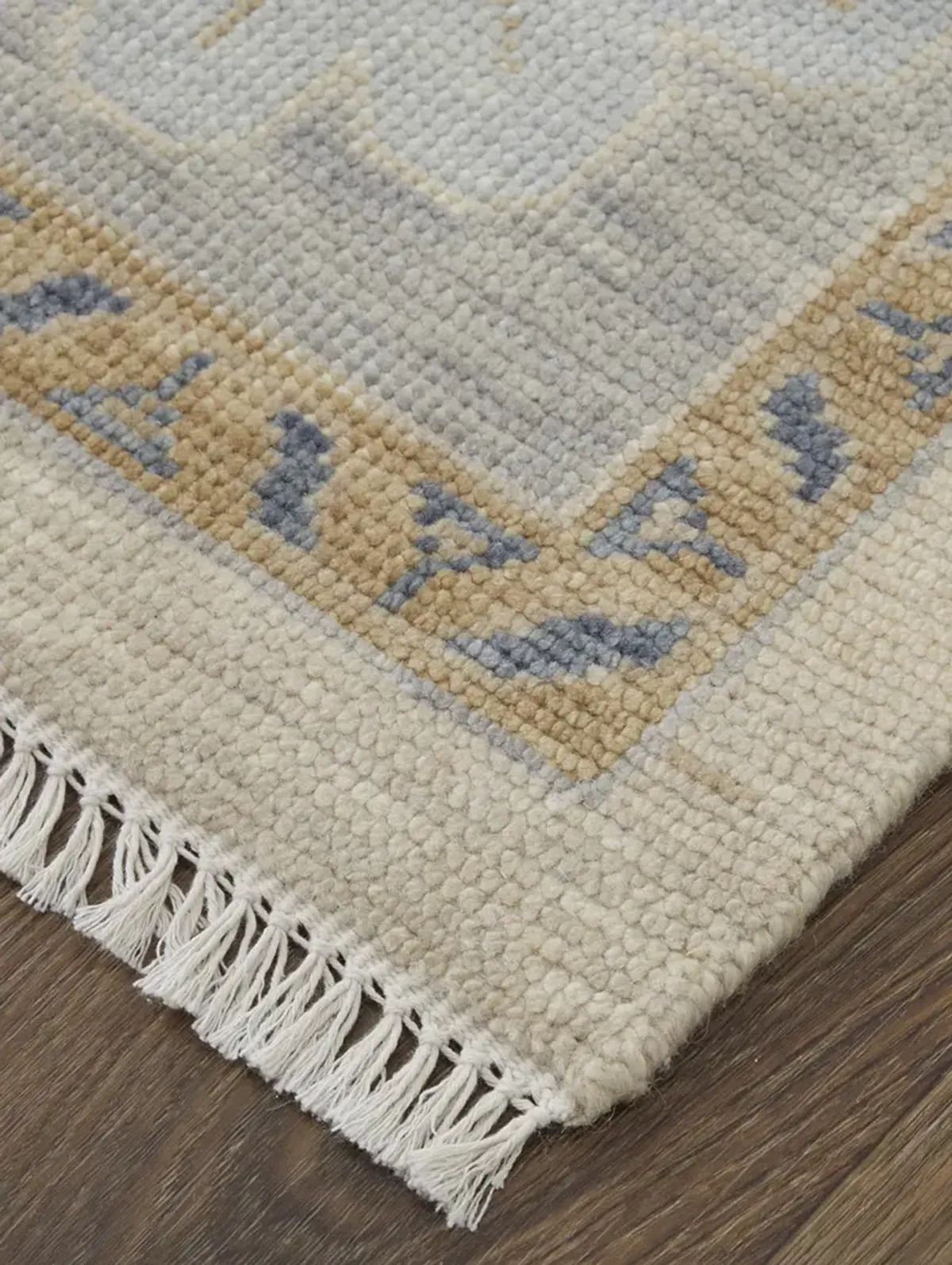 Karina 69G6F 2' x 3' Ivory/Blue/Tan Rug