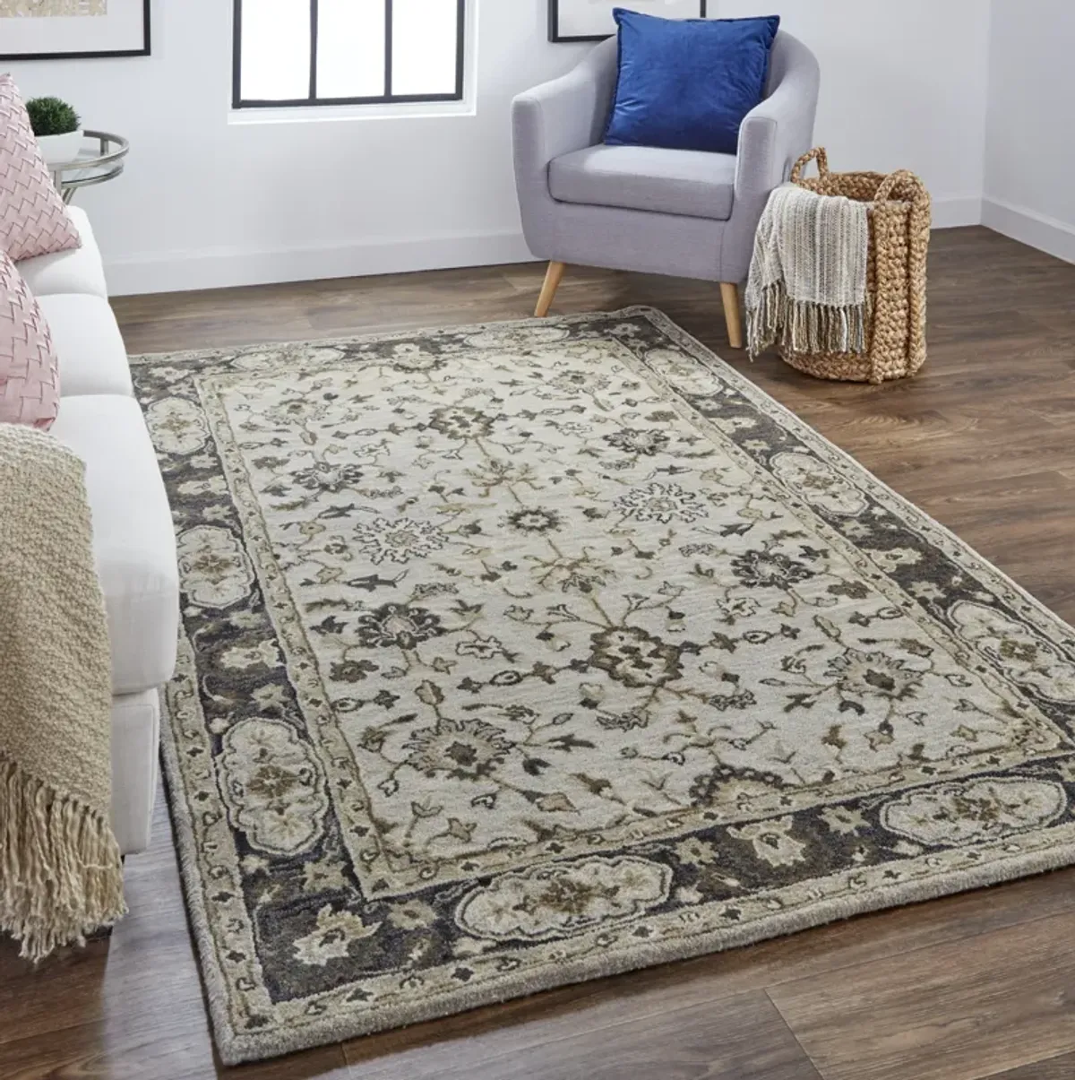 Eaton 8399F Gray/Ivory/Taupe 10' x 10' Round Rug