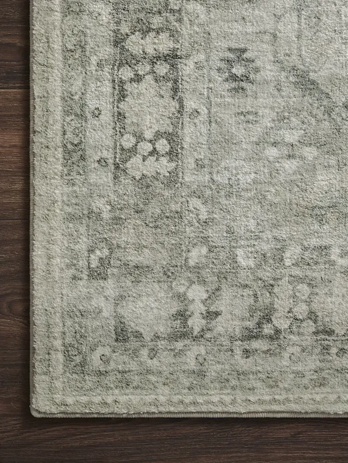 Rosette ROS04 2'6" x 7'6" Rug