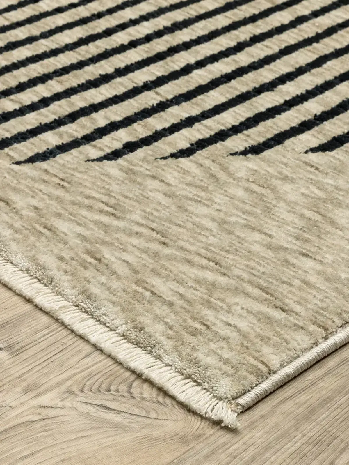 Capella 6'7" x 9'6" Beige Rug