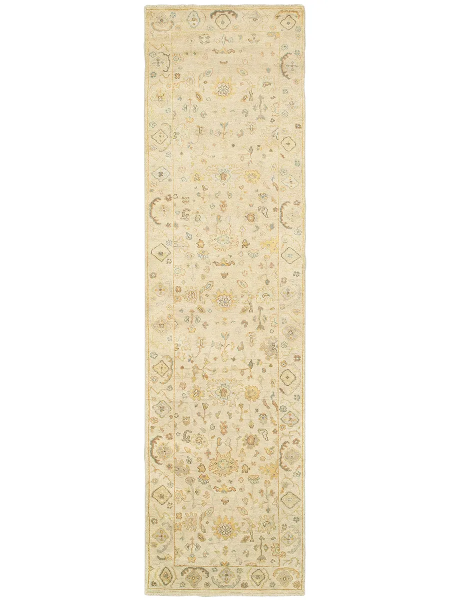 Palace 2'6" x 10' Beige Rug