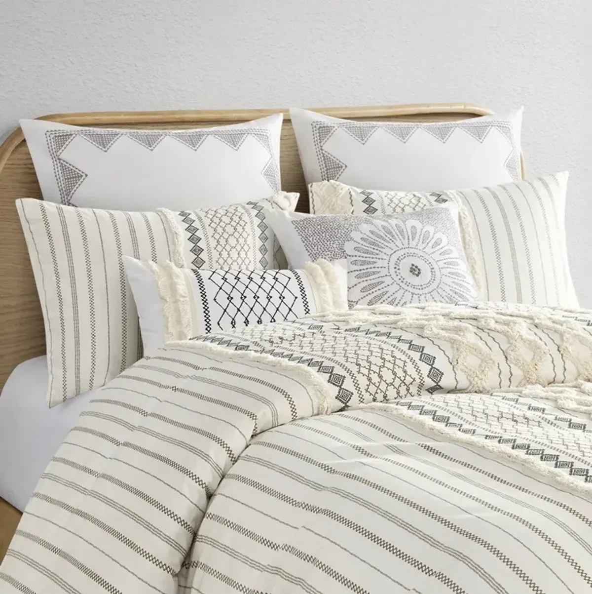 Gracie Mills Modesto Printed Cotton Comforter Set with Chenille