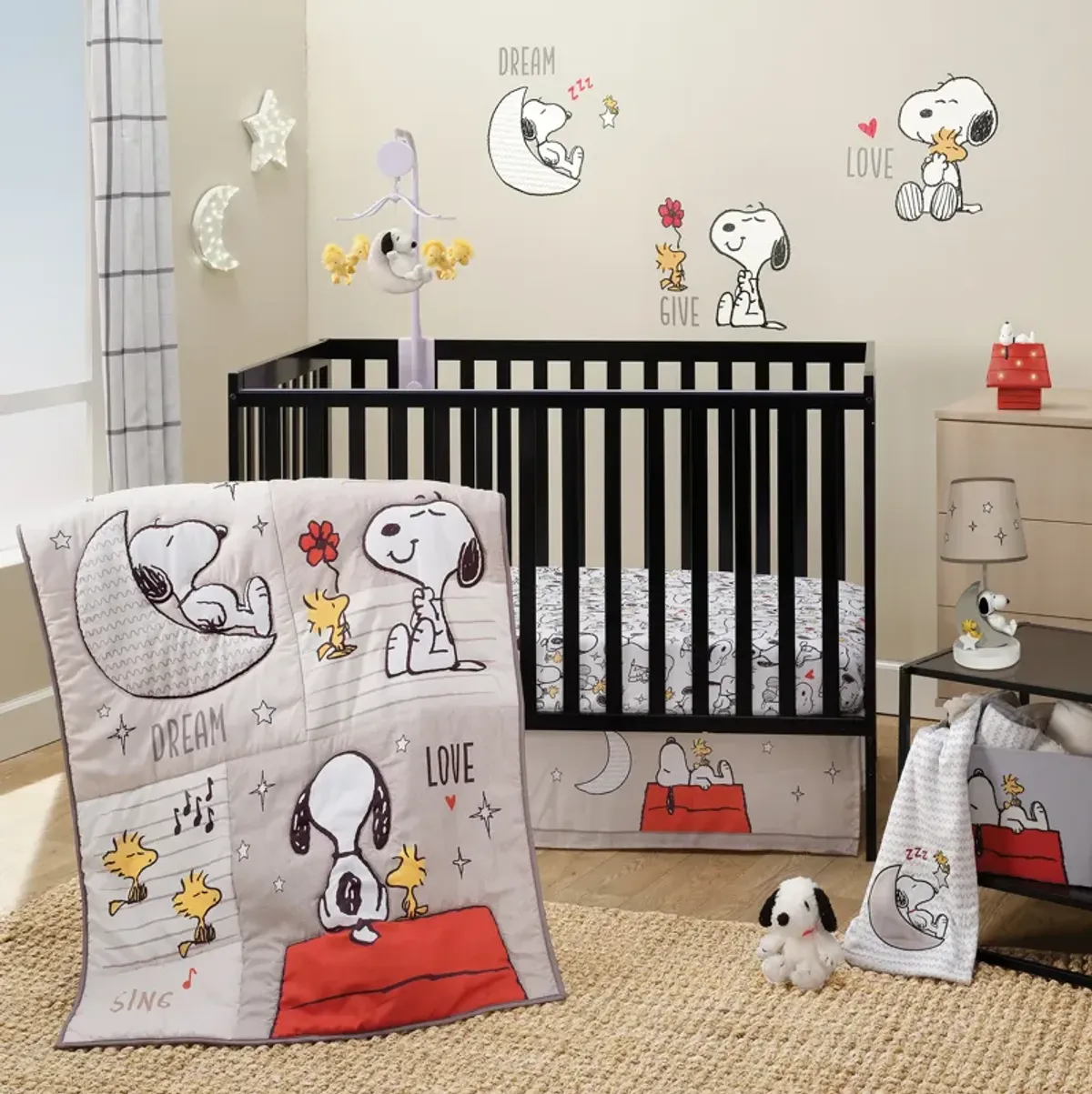 Bedtime Originals Snoopy Love Infant Baby/Toddler Fitted Crib Sheet