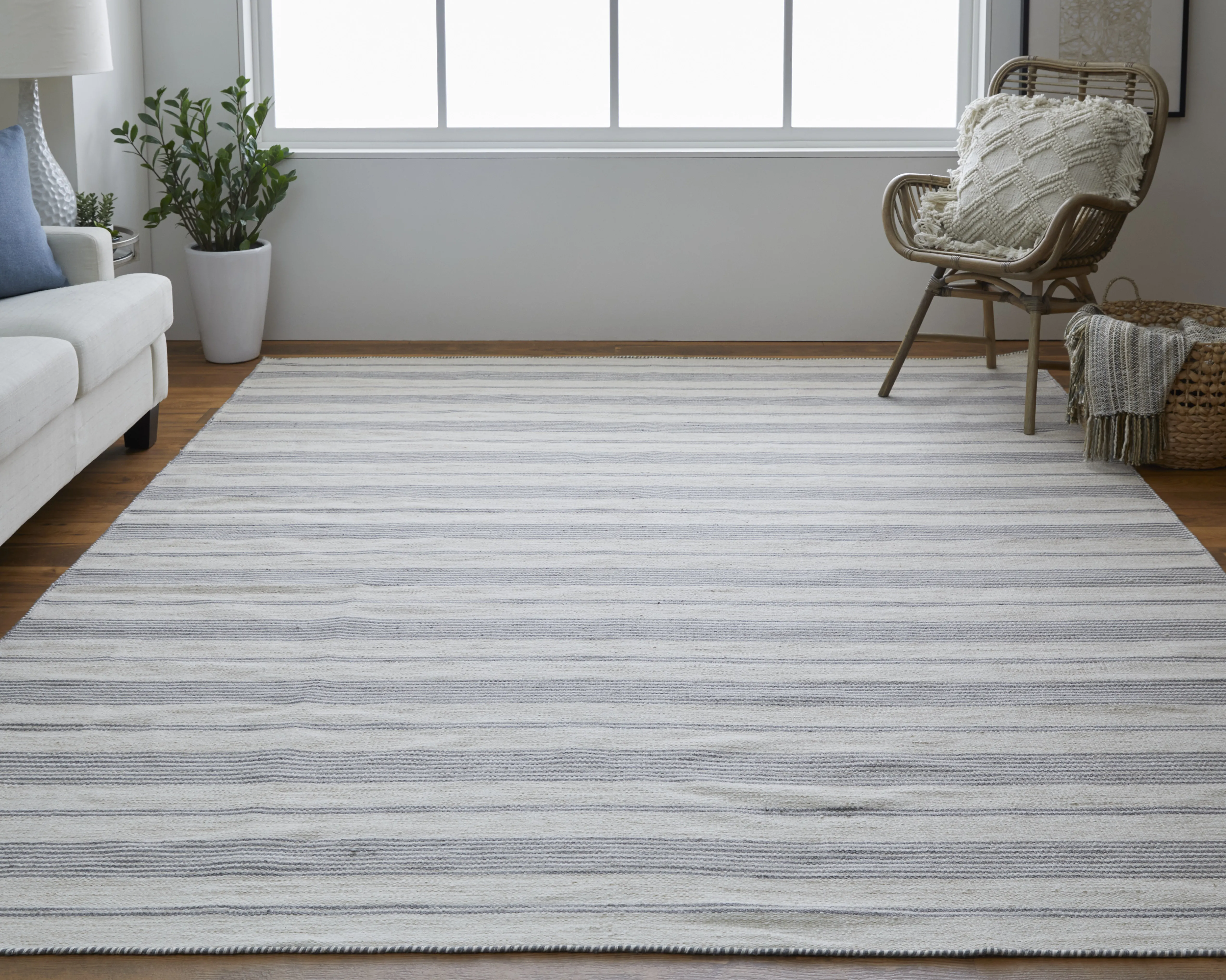 Duprine 0560F Gray/Ivory 10' x 14' Rug