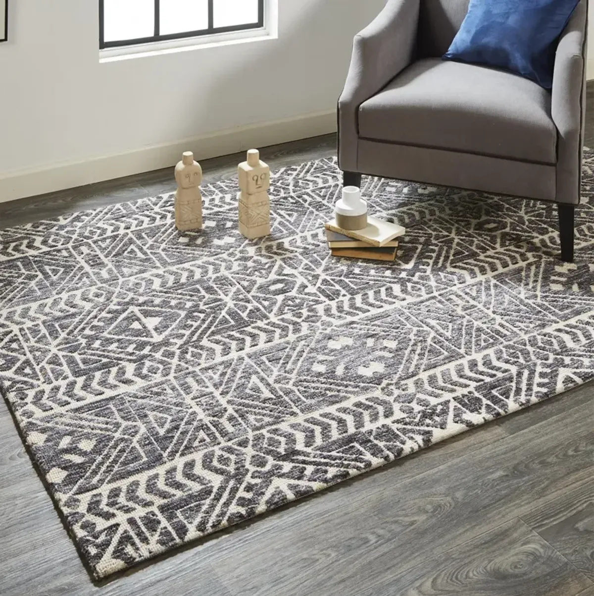 Colton 8627F Gray/Black/Ivory 3'6" x 5'6" Rug