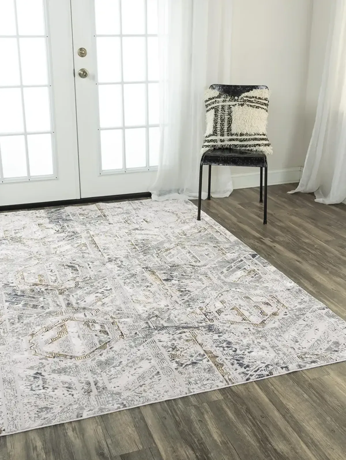 Emerge EMG924 3'11" x 5'6" Rug