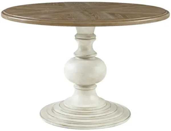 Gracie Mills Devin Classic Charm 46-Inch Round Pedestal Dining Table