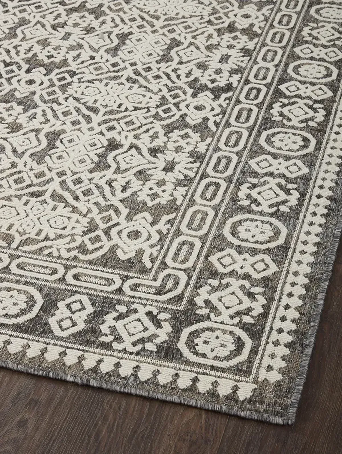 Rainier RAI02 2'3" x 7'7" Rug