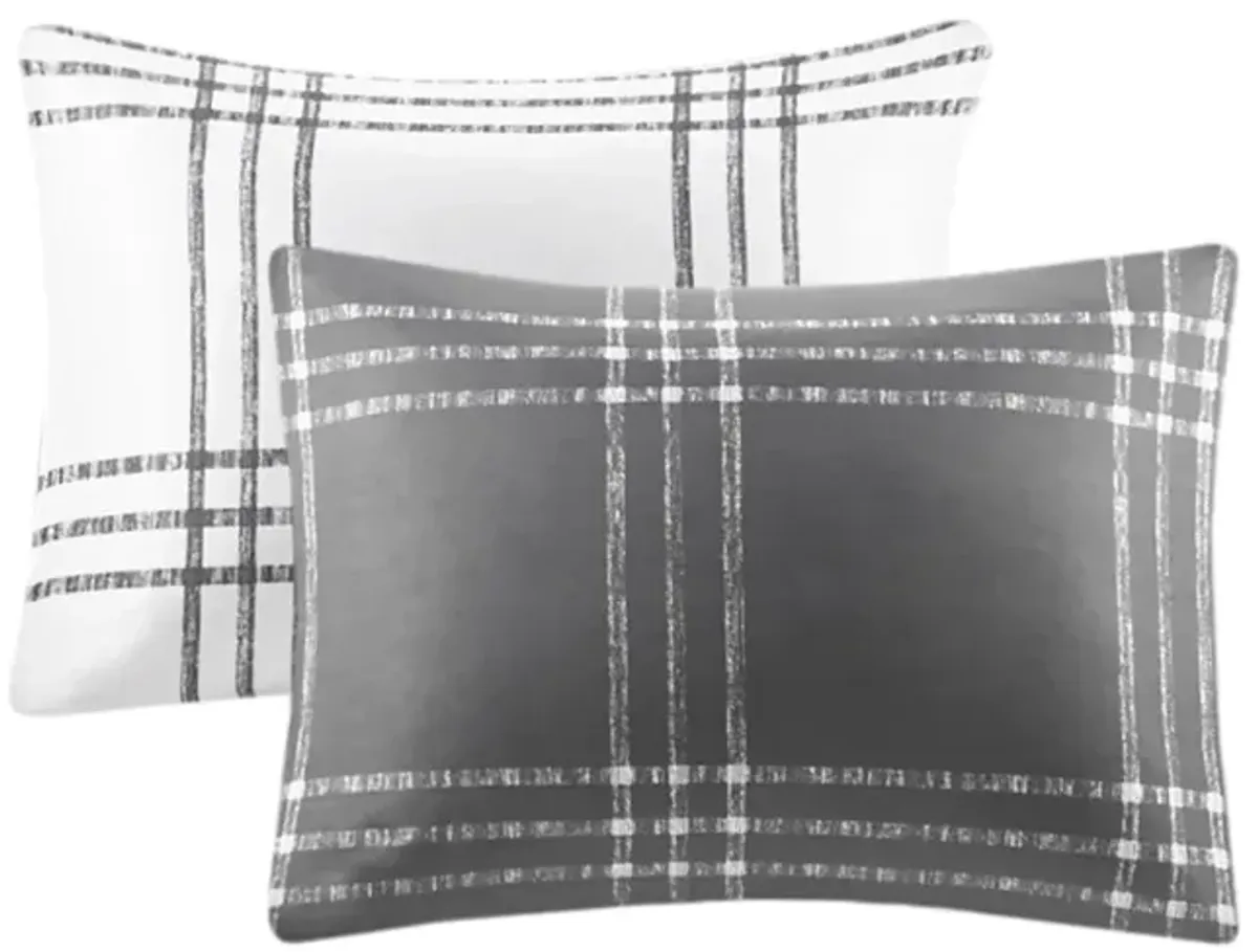 Gracie Mills Merryn Reversible Plaid Comforter Set