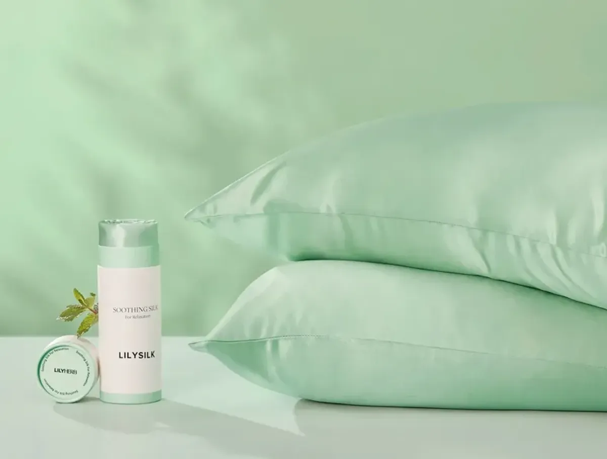 LILYHERB® Antibacterial Mint Silk Pillowcase