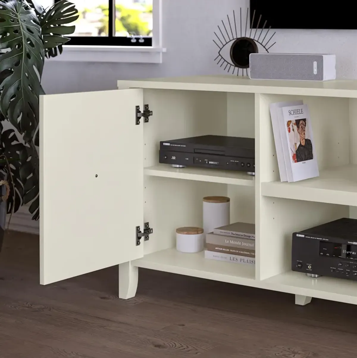 Her Majesty TV Stand