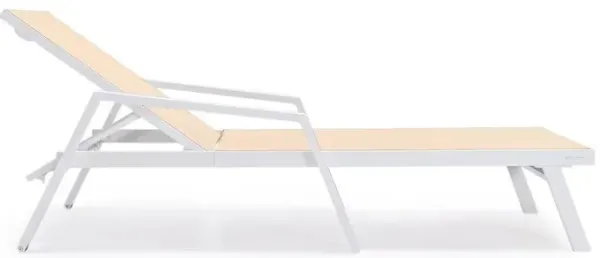 LeisureMod Lounge Chair With Armrests in White Aluminum Frame, Set of 2