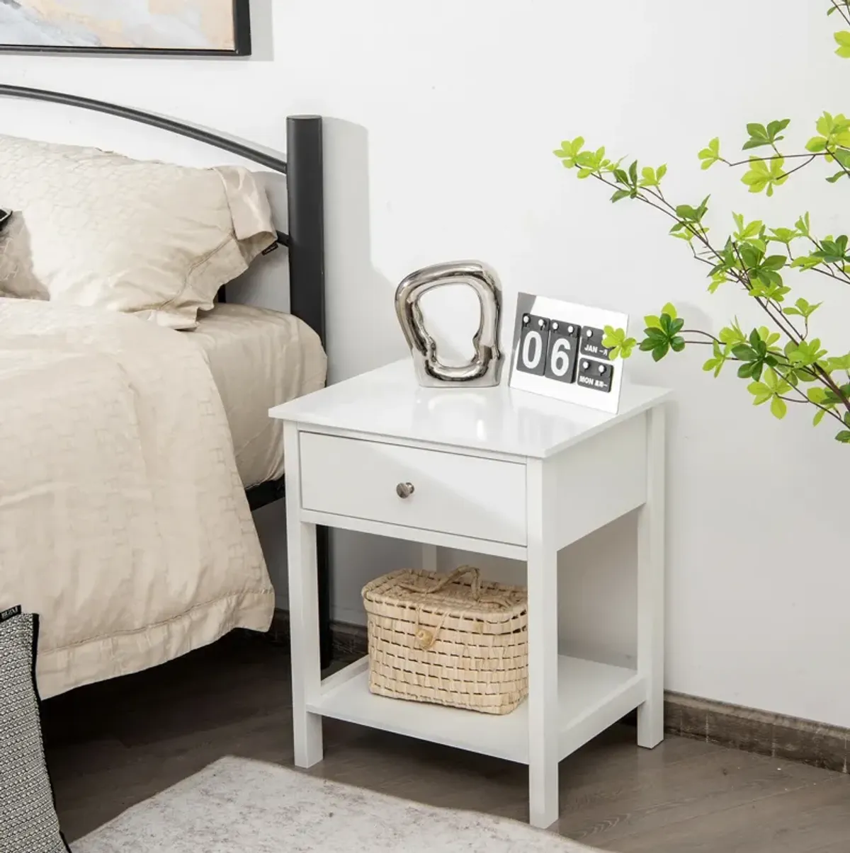 Wooden Storage Shelf with Drawer for Bedroom and Living Room