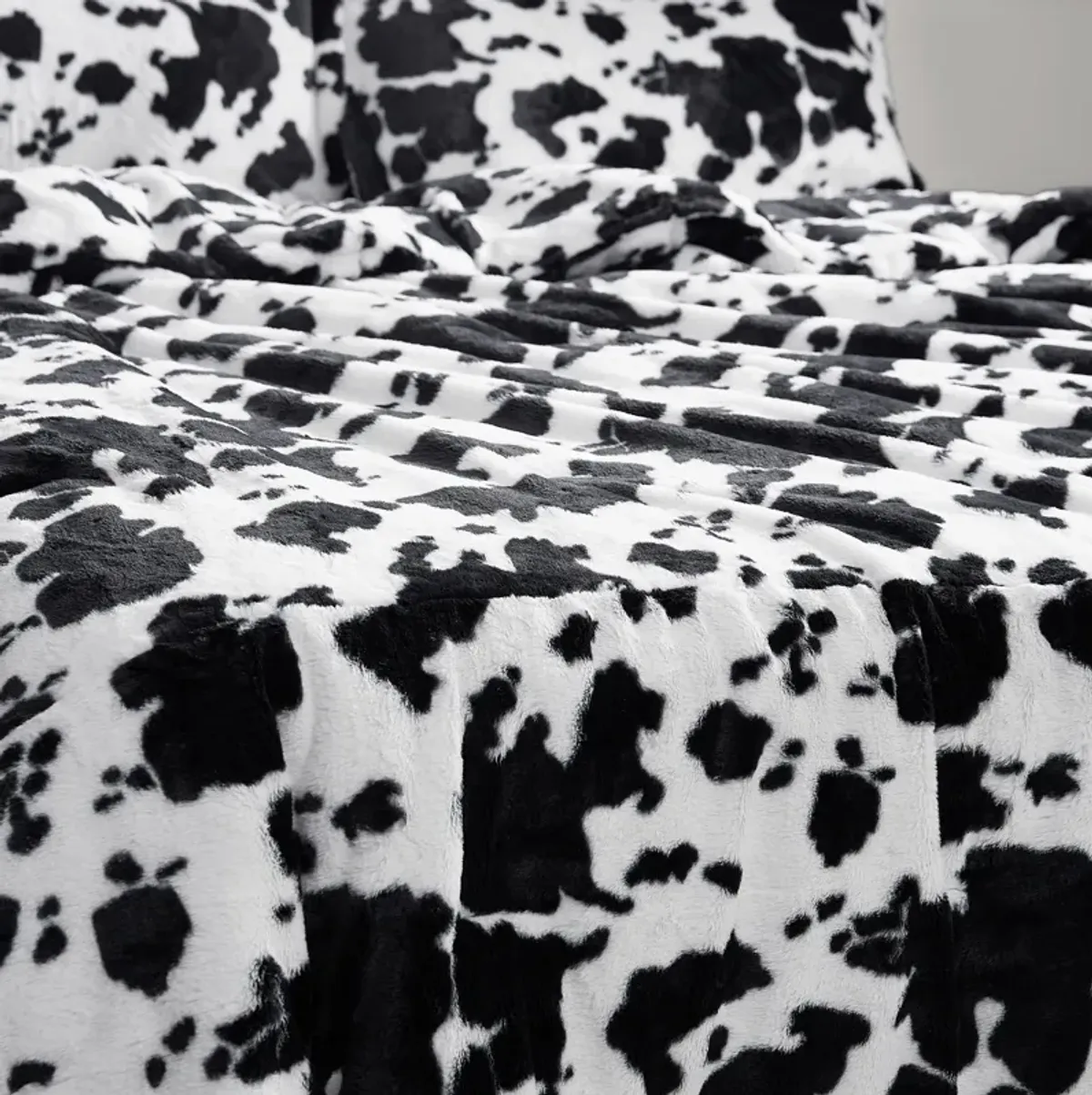 Milky Moo Cow - Coma Inducer� Oversized Comforter Set