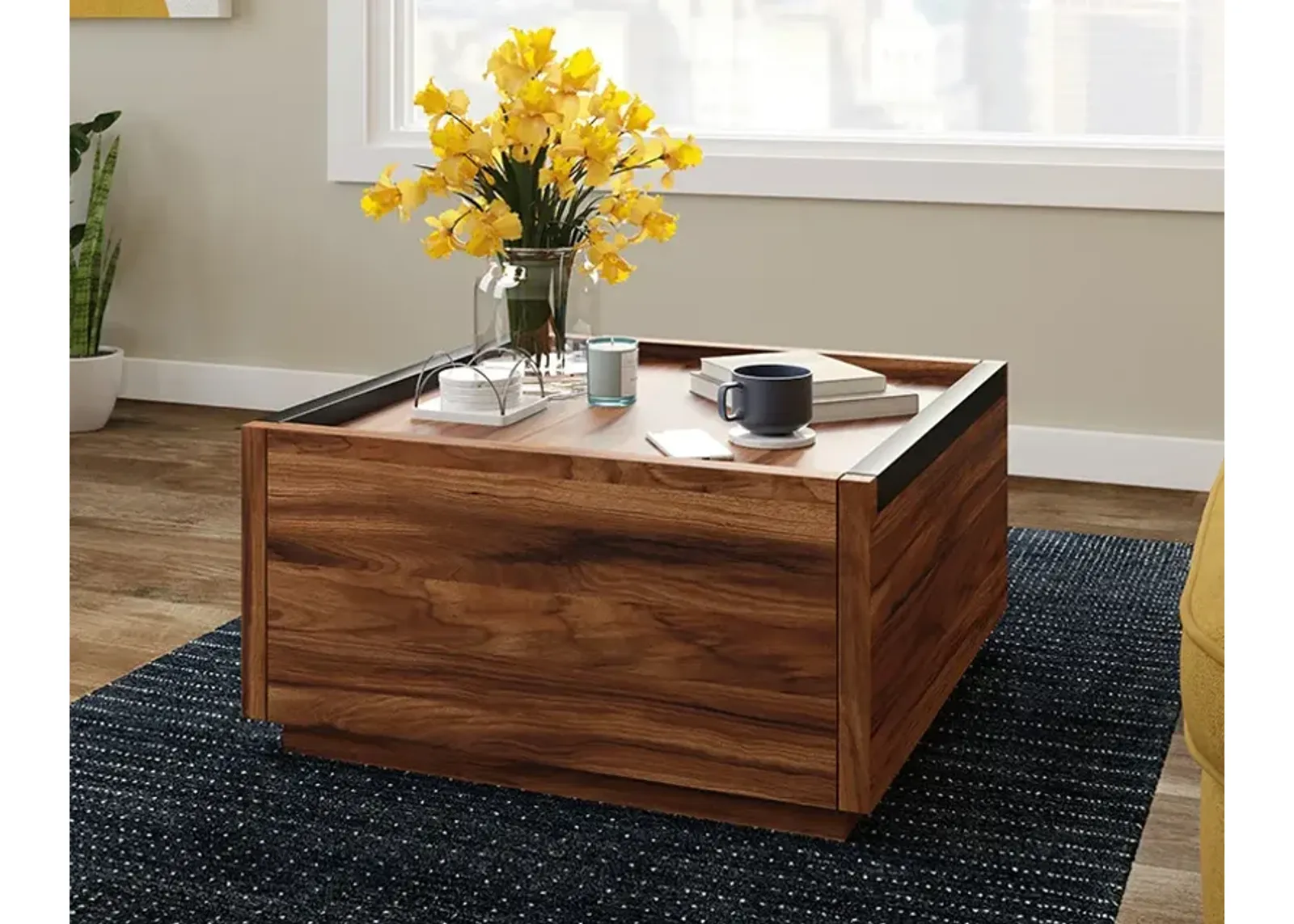 Manhattan Gate Coffee Table