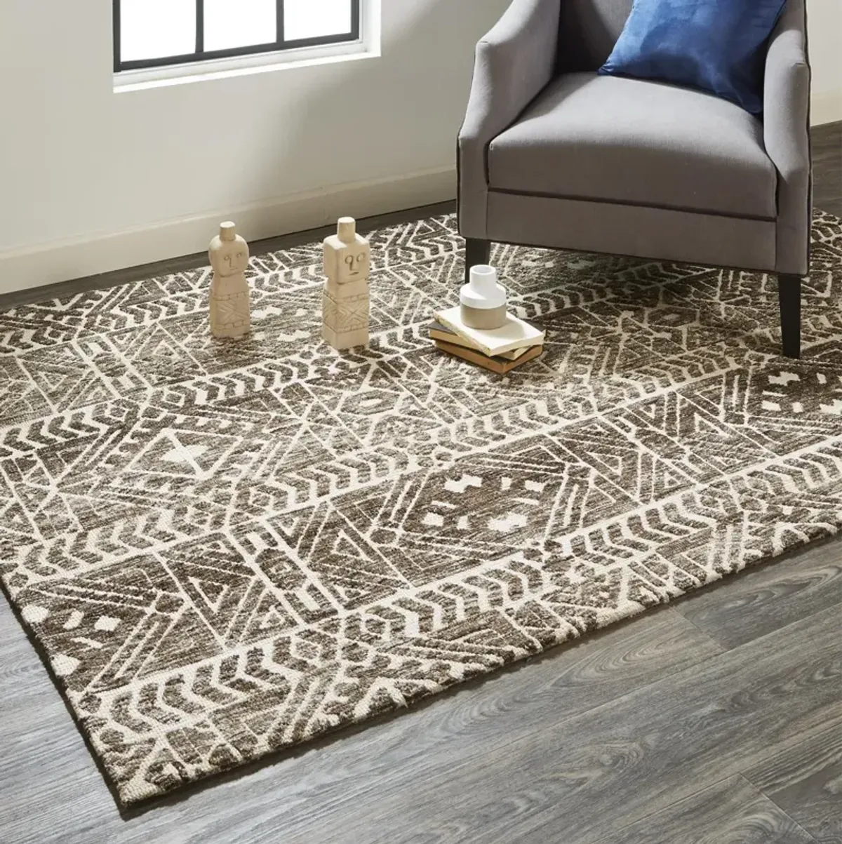 Colton 8627F Brown/Taupe/Ivory 2' x 3' Rug