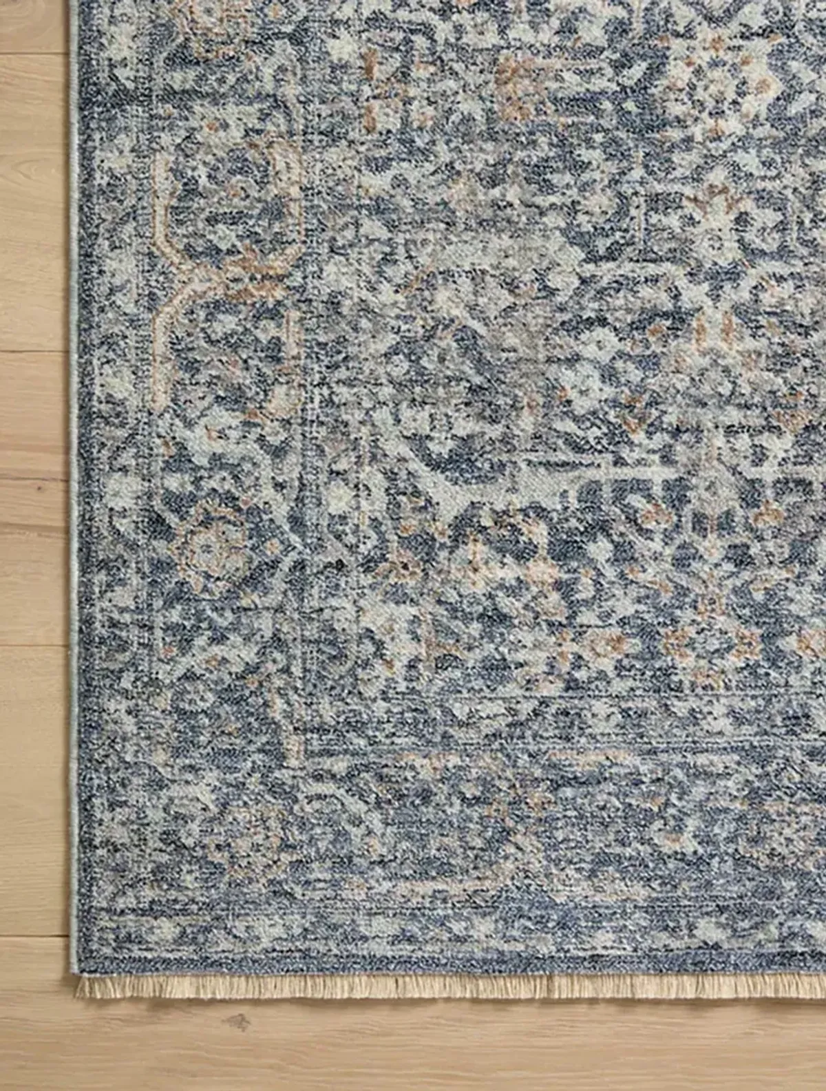 Blake BLA03 2'7" x 13'" Rug