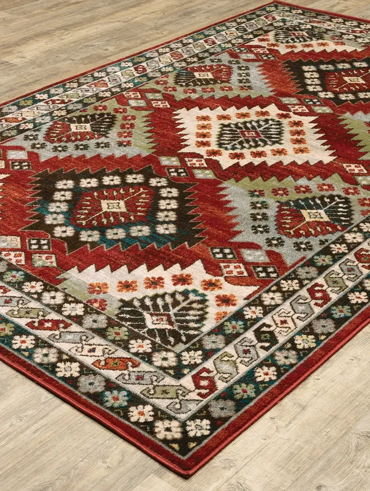 Juliette 6'7" x 9'2" Red Rug