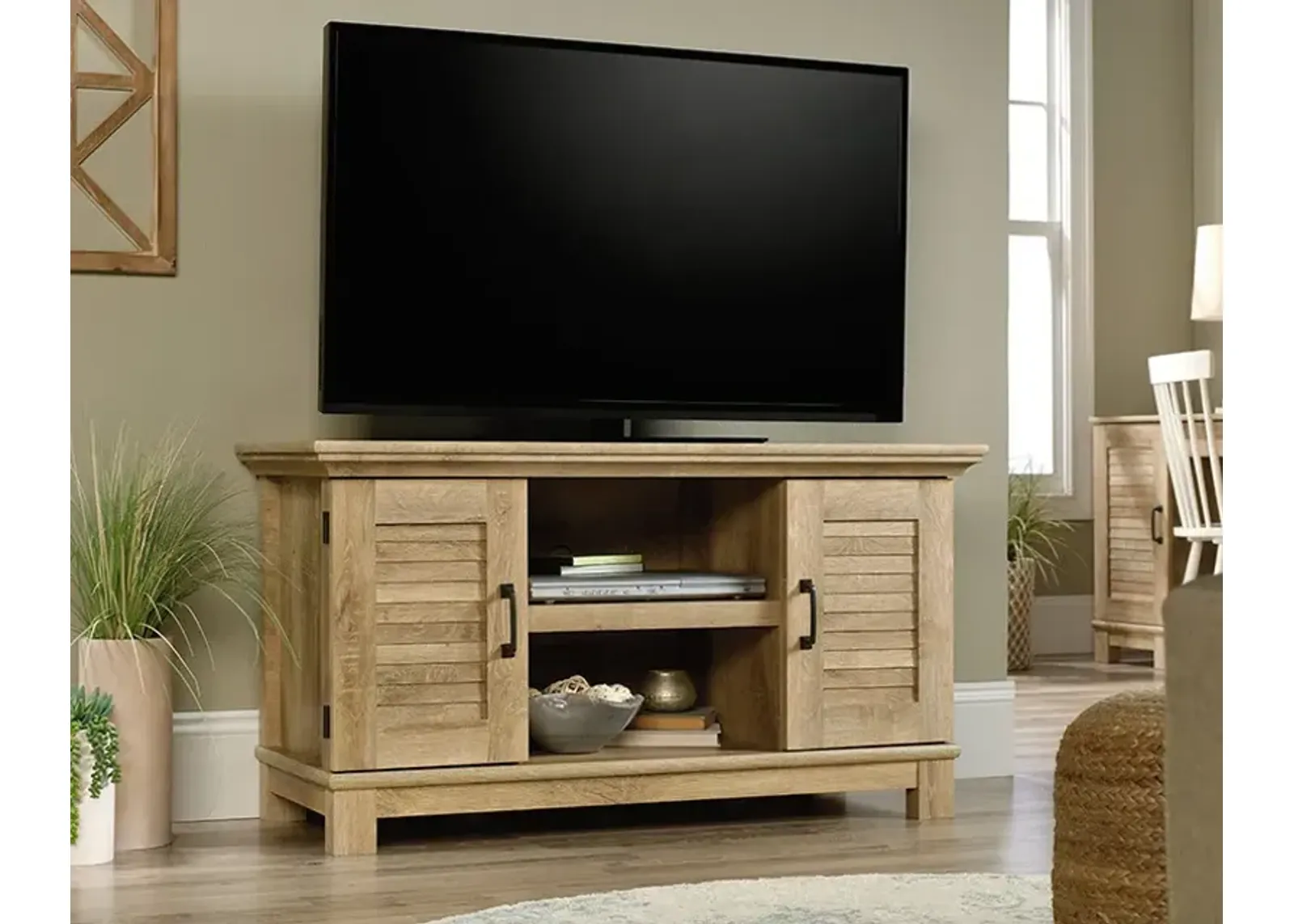 Garden Villa TV Stand