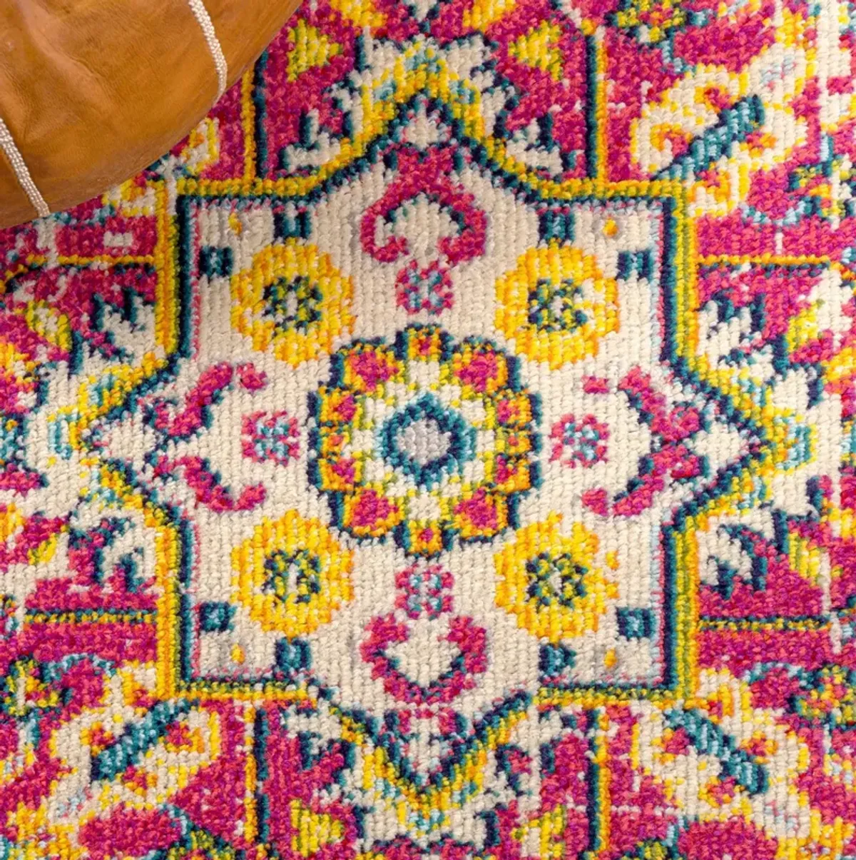 Brooklyn Geometric Medallion Area Rug