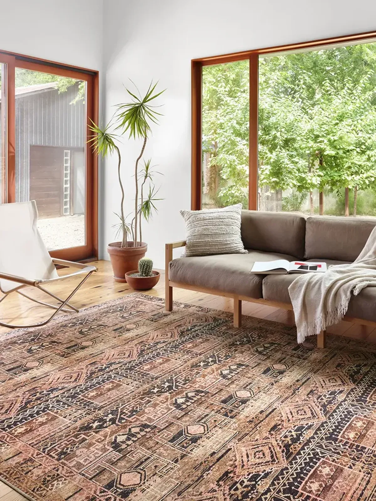 Layla LAY14 Mocha/Blush 5' x 7'6" Rug by Loloi II