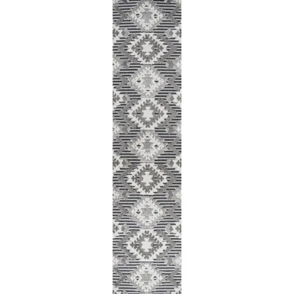 Sumak High-Low Pile Neutral Diamond Kilim Area Rug