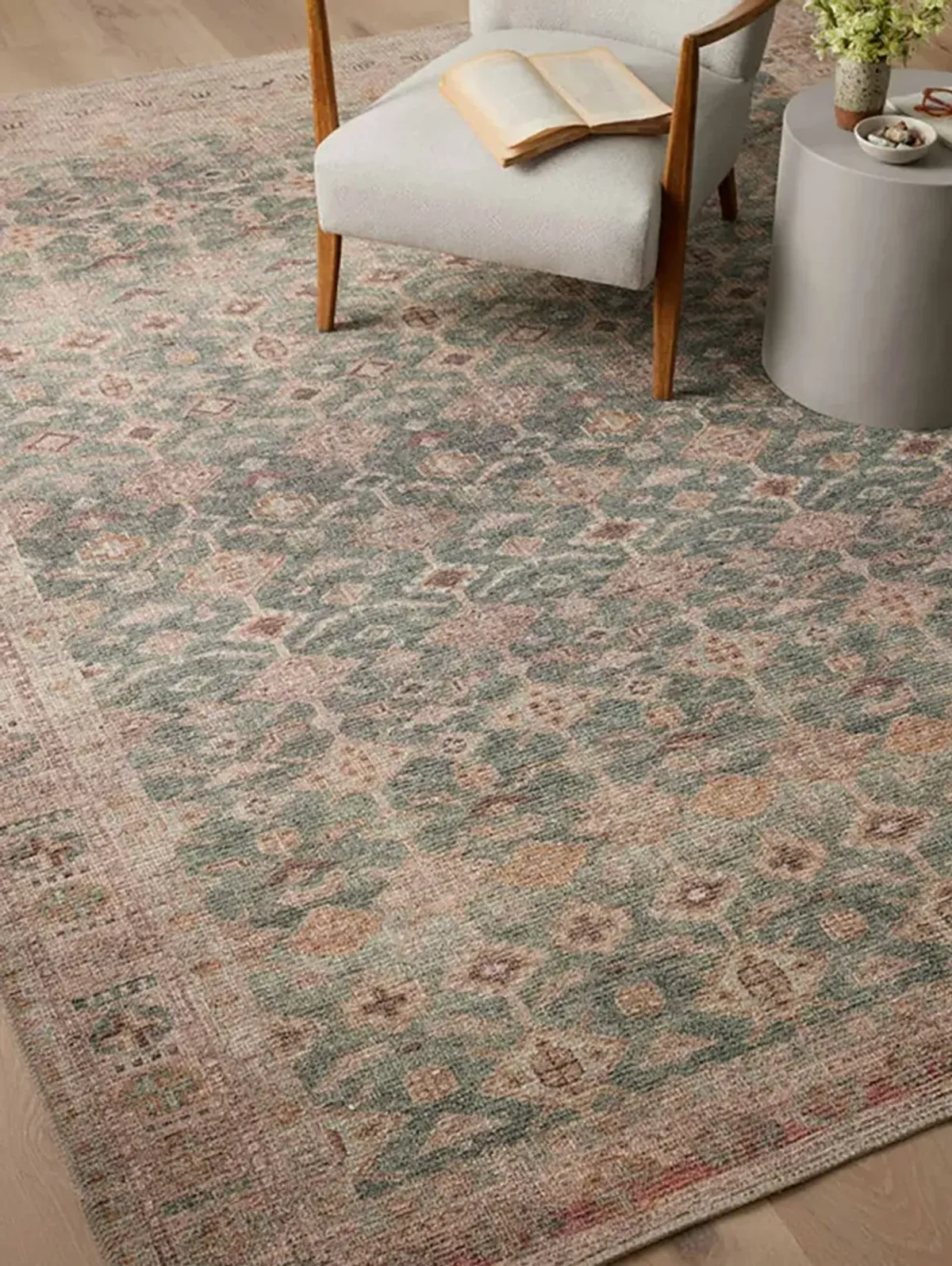 Aubrey AUB02 2'6" x 9'6" Rug