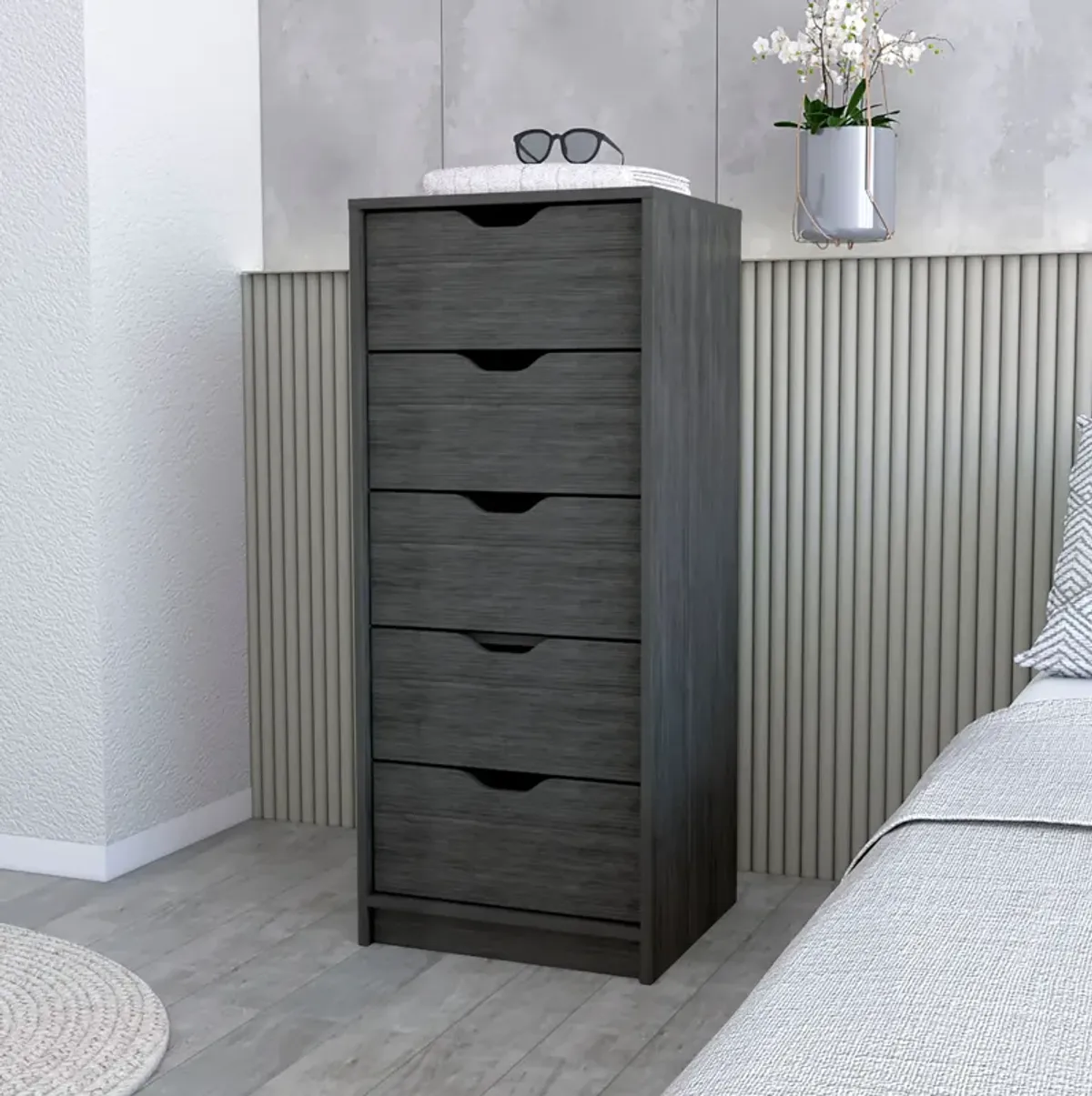 Dillon 5 Narrow Drawer Dresser