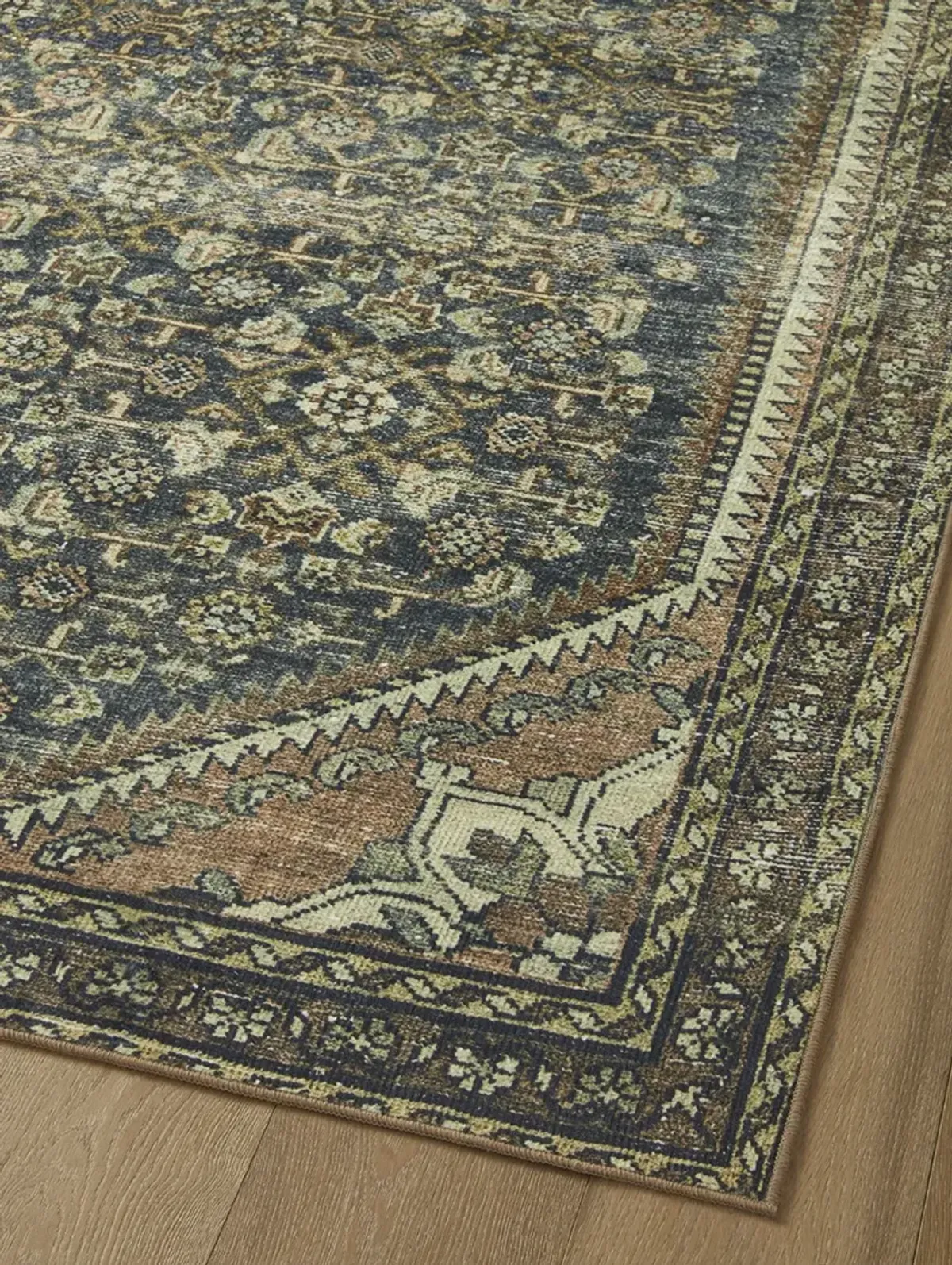 Banks BAN02 2'" x 5'" Rug