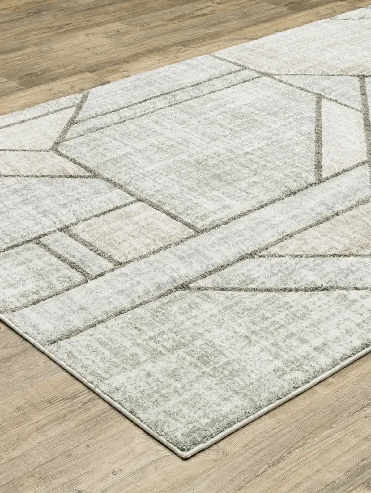 Cambria 1'10" x 7'6" Grey Rug