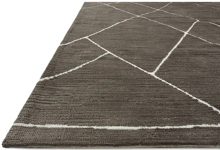 Logan LOG01 2'3" x 3'9" Rug