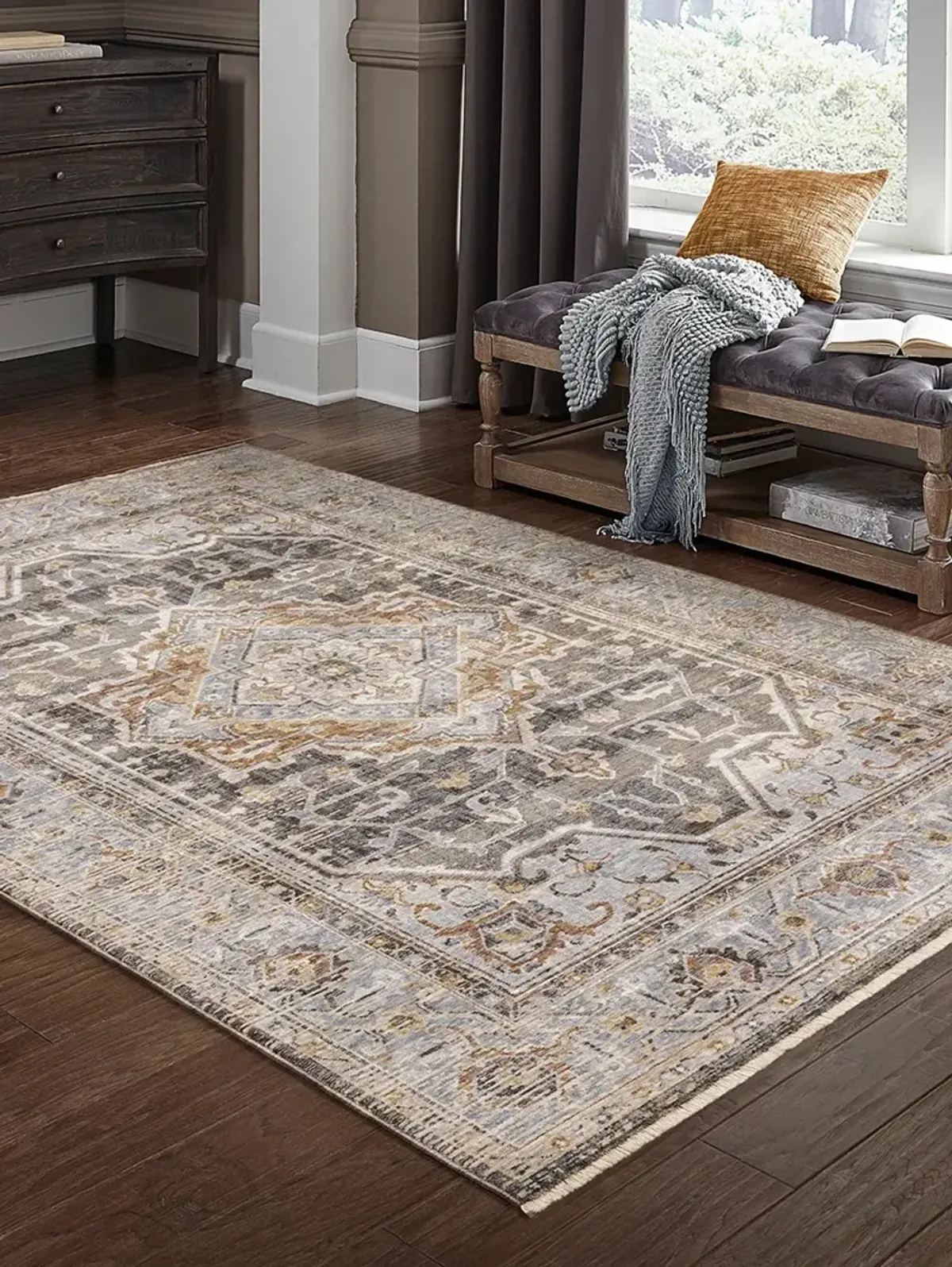 Maharaja 3'3" x 5' Charcoal Rug